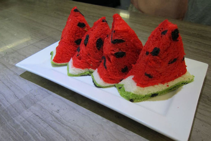Taiwan Invents Bread That Looks Like Watermelon And Tastes Delicious (7 pics)