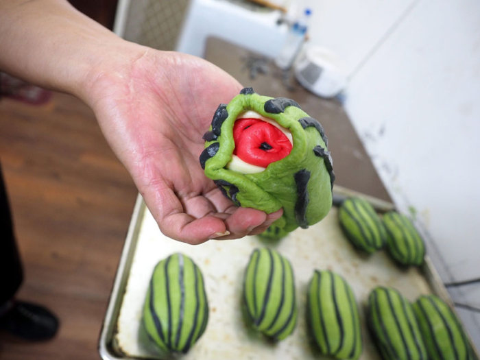 Taiwan Invents Bread That Looks Like Watermelon And Tastes Delicious (7 pics)