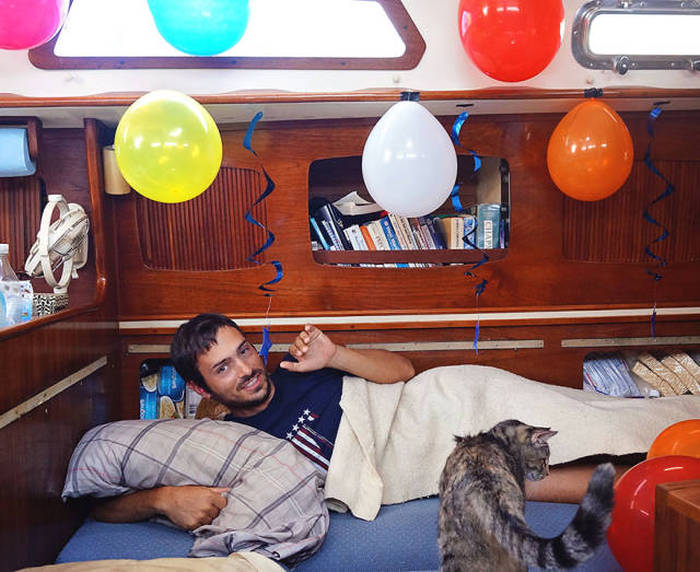 This Couple Quit Their Jobs To Sail The World Together (24 pics)