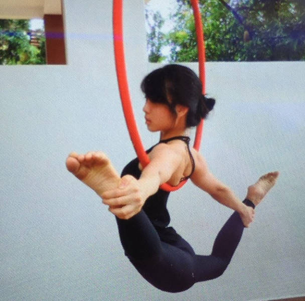 Caitlin Mayhap Is An Aerialist With Serious Skills (17 pics)
