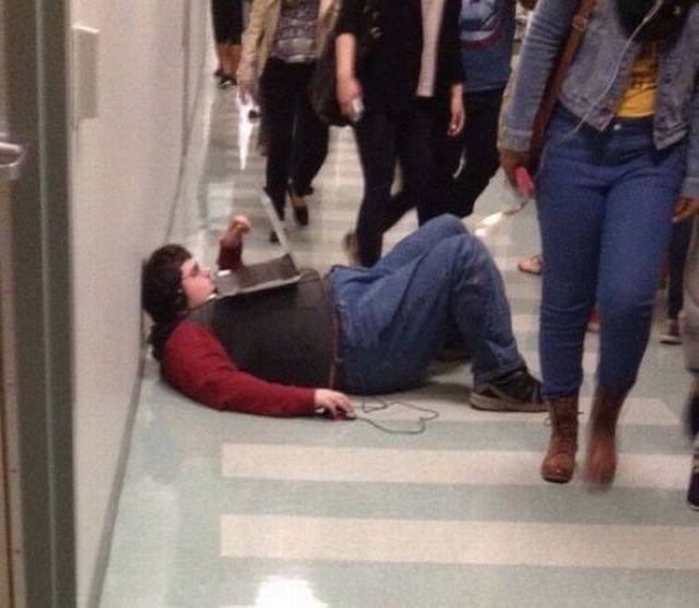 Acid Picdump (98 pics)