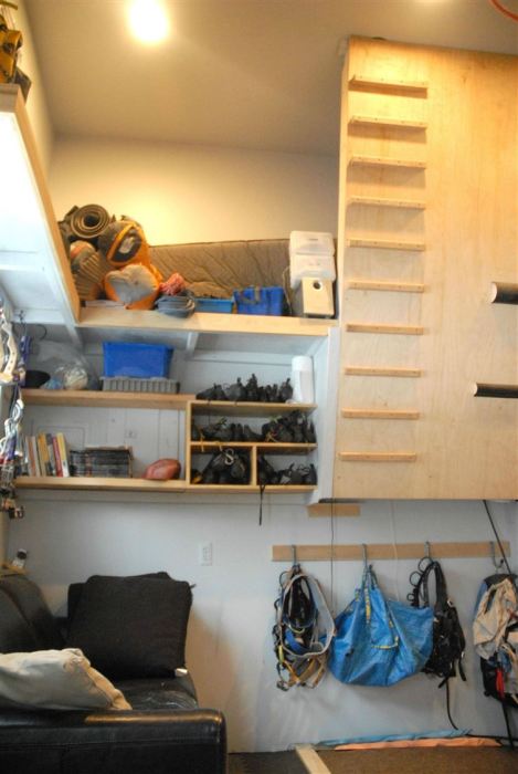 Family Builds The Coolest Wall Ever While Renovating A Room In Their Home (30 pics)
