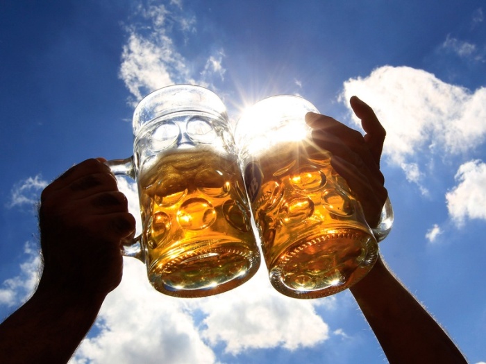 10 Scientific Reasons Why Drinking Beer Is Healthy For You (10 pics)