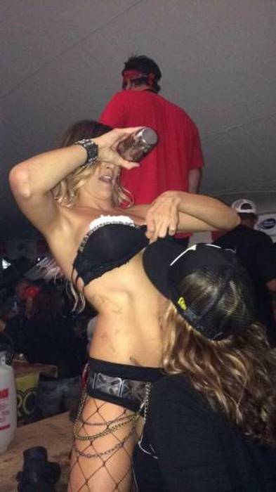 This Might Be the Effects of One Drink too Many (45 pics)
