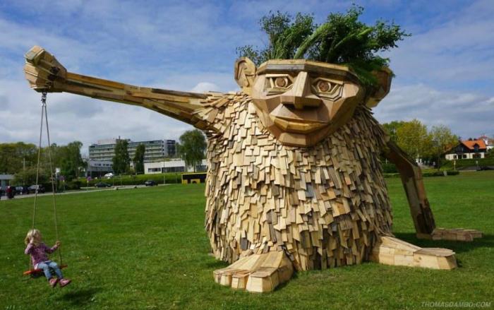 Artist Builds Incredible Sculptures Out Of Old Scrap Wood (12 pics)