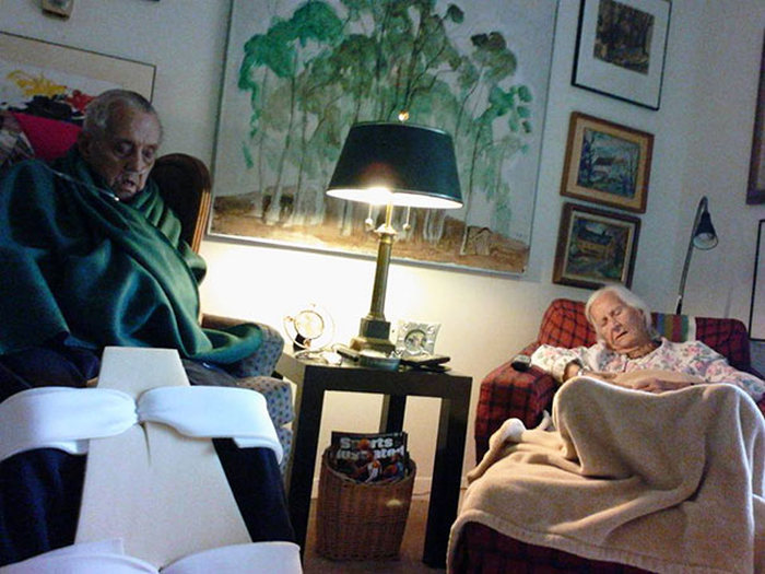 California Couple That Had Been Married For 75 Years Died In Each Other's Arms (7 pics)