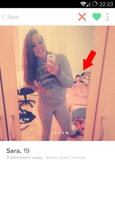 Tinder Profiles That Will Make Your Jaw Drop (27 pics)