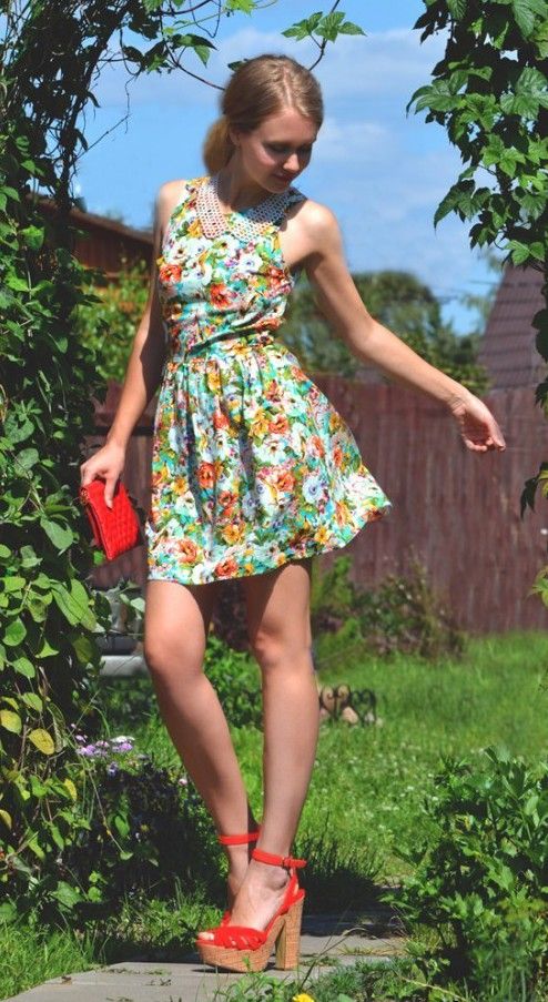 Summer Dresses And Hot Women Go So Well Together (35 pics)