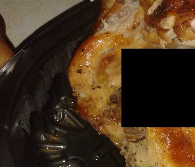 Why You Should Never Buy Roasted Chicken From Wal-Mart (3 pics)