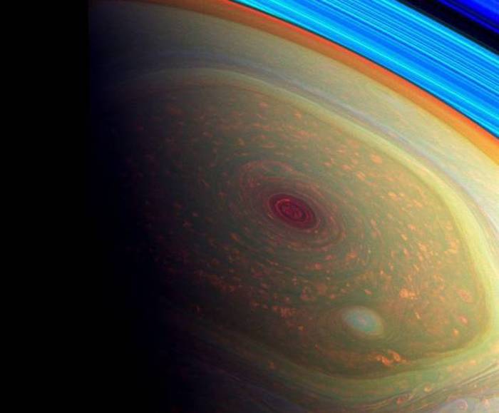 NASA’s Cassini Spacecraft Takes Some Spectacular Pictures Of Outer Space (17 pics)