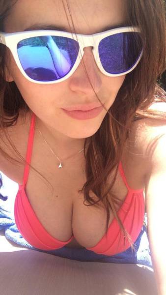 The Best Part Of Summer Is Babes With Busty Chests (50 pics)