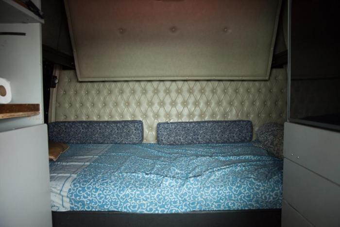 This Is What The Life Of A Long Distance Trucker Looks Like (35 pics)