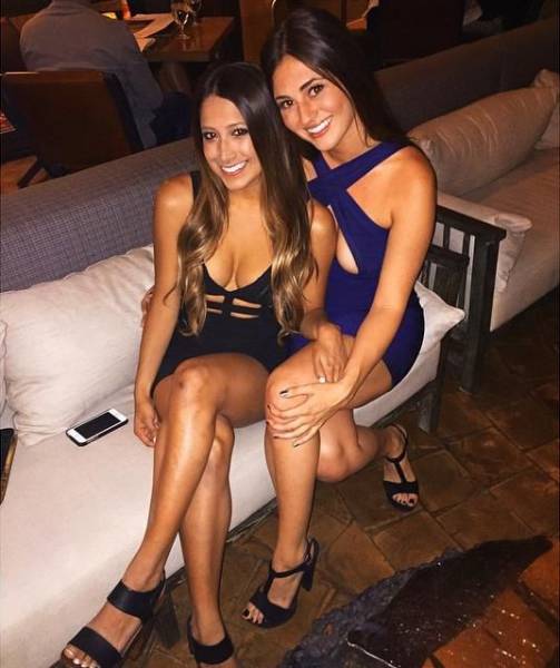 Babes In Tight Dresses Are Like A Present For Your Eyes (56 pics)