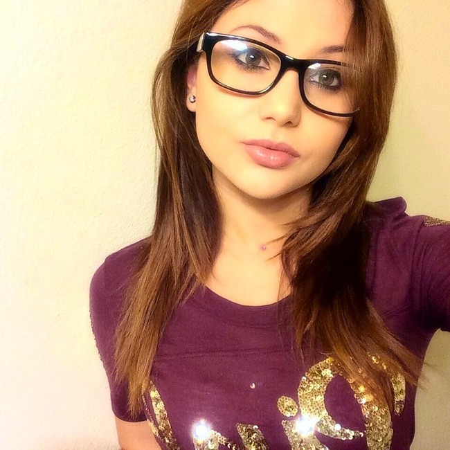 College Girls That Will Make You Want To Go Back To School 37 Pics