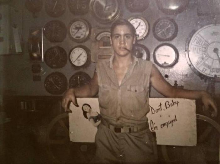 Rare Photos Of American Soldiers Relaxing In Vietnam (25 pics)