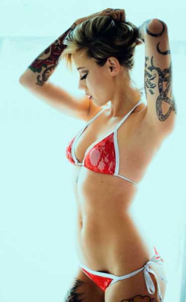 These Girls Know How To Make Tattoos Look Hot From Head To Toe (53 pics)