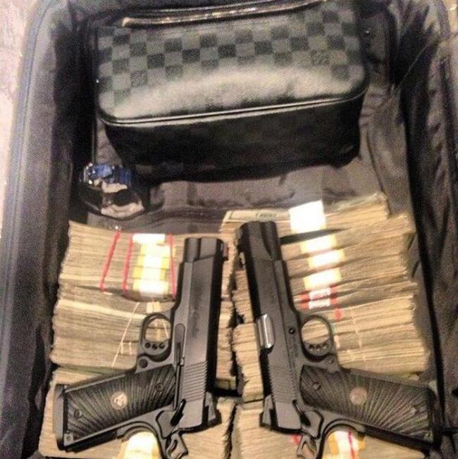 El Chapo Guzman’s Sons Have No Problem Bragging About Their Lifestyle (34 pics)