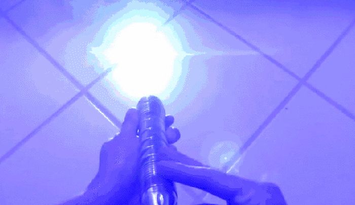 This Powerful Homemade Light Saber Can Be Made For Less Than $100 (8 gifs)