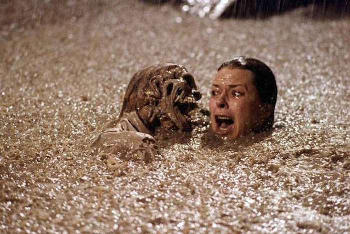 Behind The Scenes Trivia And Fun Facts About Classic Movies (30 pics)