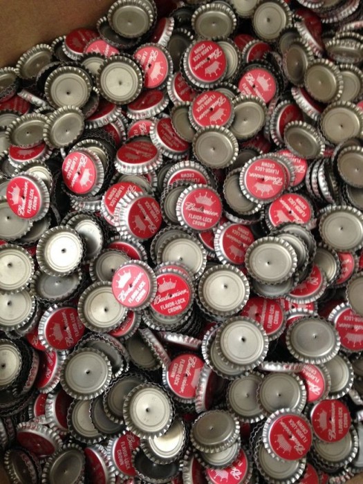 Artist Turns Thousands Of Beer Bottle Caps Into Something Truly Amazing (13 pics)