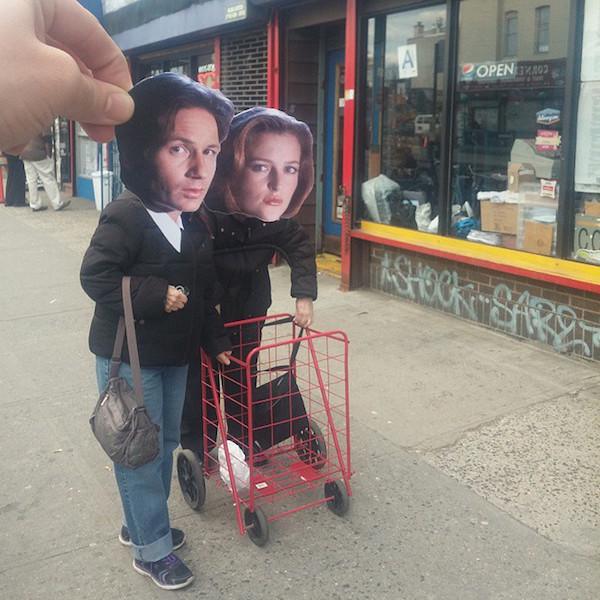 Celebrity Heads Get Placed On Random People's Bodies (33 pics)