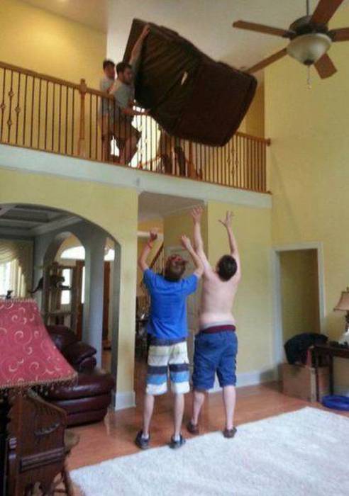 Actions Shots That Were Taken Seconds Before A Disaster (58 pics)