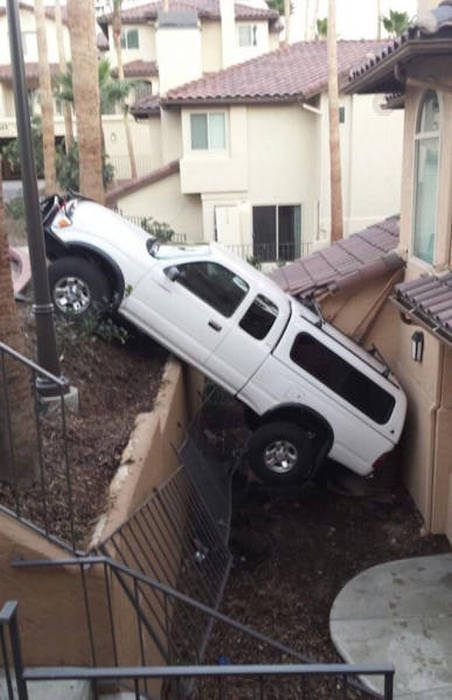 Brutal And Ridiculous Car Fails (41 pics)