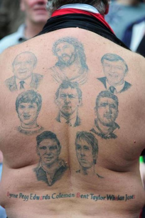 Football Fans Show Their Love Of The Game With Tattoos (18 pics)