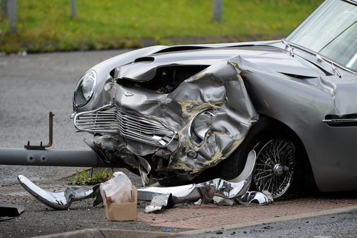Aston Martin Gets Destroyed In A Head End Collision (6 pics)