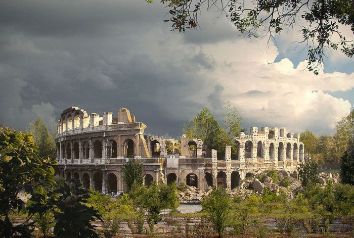 What The World Would Look Like Before And After The Apocalypse (56 pics)