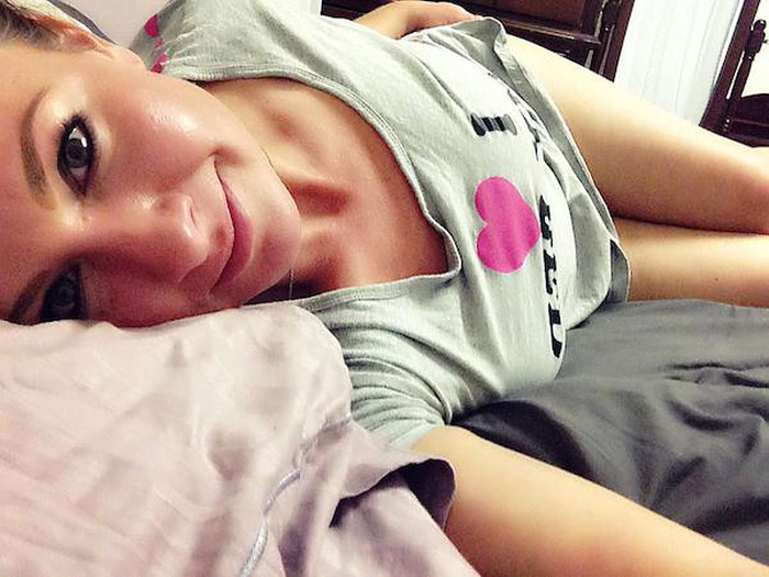 If You Had These Hot Women In Your Bed Would You Ever Want To Get Out? (39 pics)