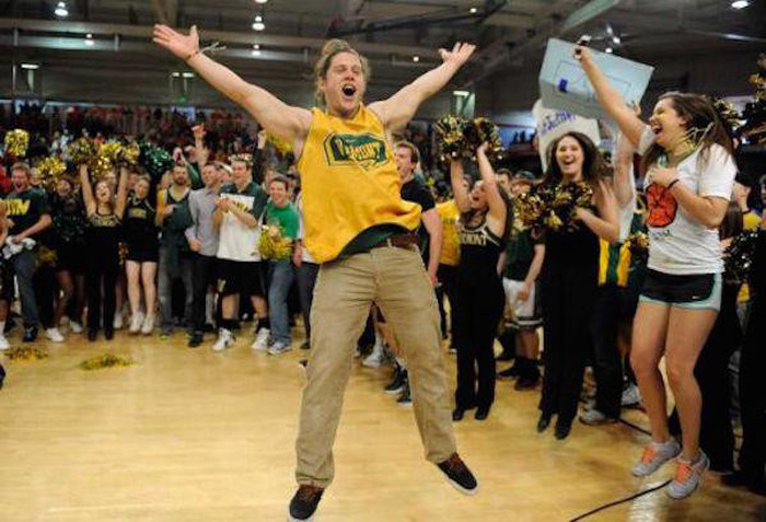 These Are The Top 20 Party Schools In The United States Of America (20 pics)