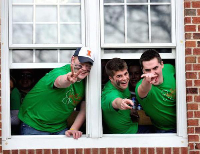 These Are The Top 20 Party Schools In The United States Of America (20 pics)