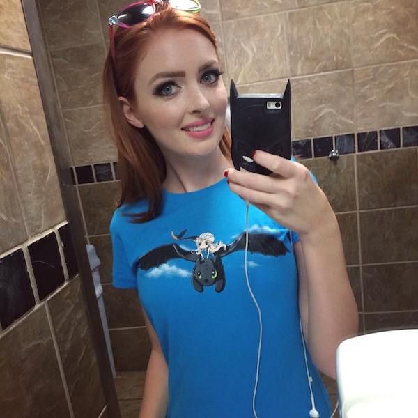 Sexy Fangirls That Will Have You Hooked After Just One Look (34 pics)