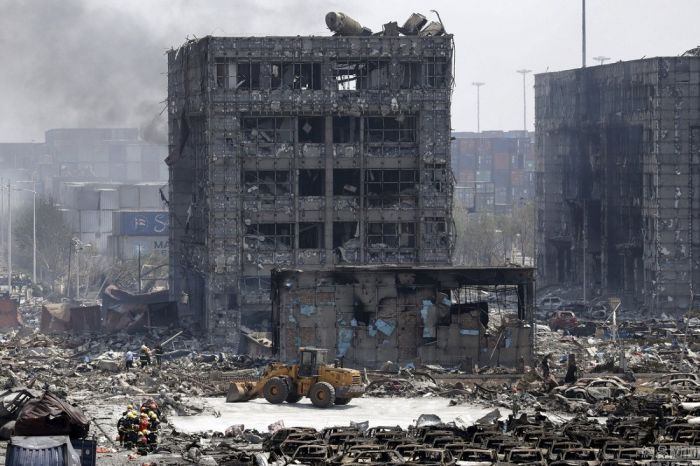 The Chinese City Of Tianjin Will Never Be The Same After This Massive Explosion (41 pics)