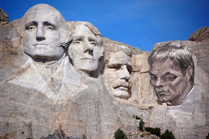 The Internet Is Having Way Too Much Fun With This Sketch Of Tom Brady (16 pics)