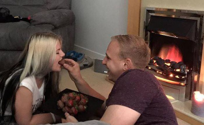 Guy Goes Out Of His Way To Convince His Friend He's Sleeping With His Sister (13 pics)