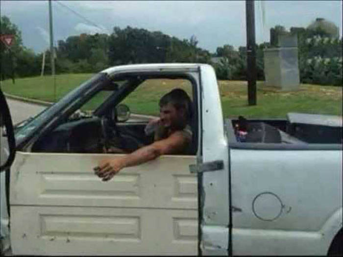 Redneck Car Hacks That Everyone Needs To Try (31 pics)