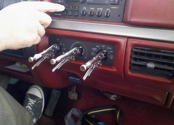 Redneck Car Hacks That Everyone Needs To Try (31 pics)