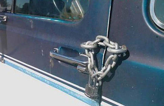 Redneck Car Hacks That Everyone Needs To Try (31 pics)