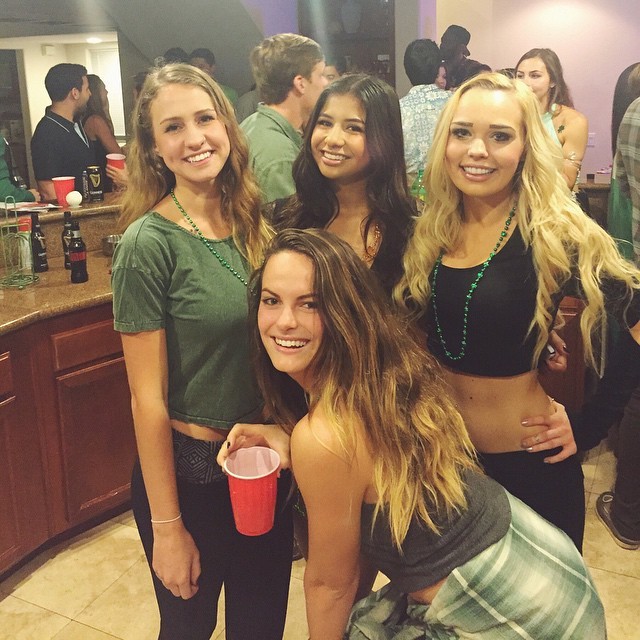 College Girls That Make Going To School More Than Worth It (23 pics)