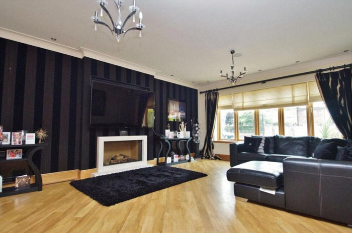 Manchester City Star Raheem Sterling's Mansion Is Now For Sale (19 pics)