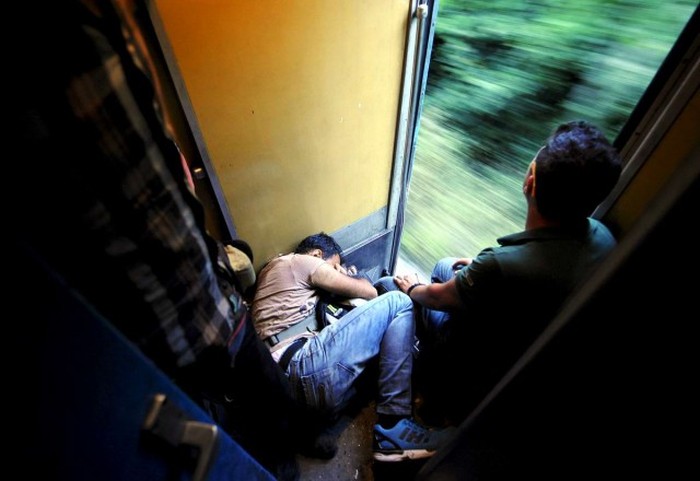 Migrants From The Middle East Pack This Train To Europe (30 pics)