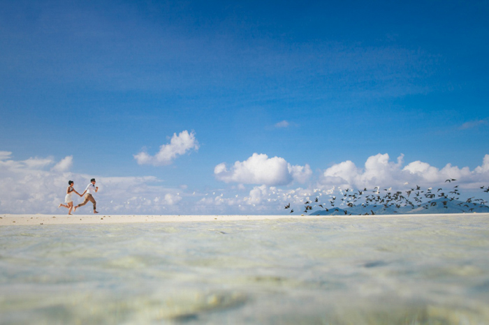 Photos Of Lovers In Stunning Locations Will Make You Want To Travel The World (40 pics)