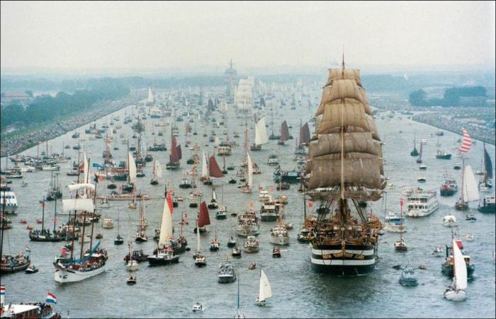 The Sail Amsterdam Festival Kicks Off With A Massive Gathering Of Boats (7 pics)