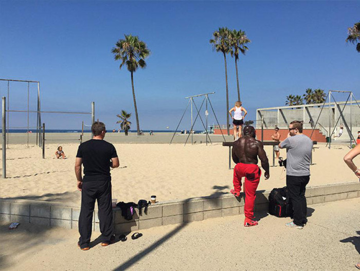 See What The Locations From Grand Theft Auto V Look Like In Real Life (15 pics)