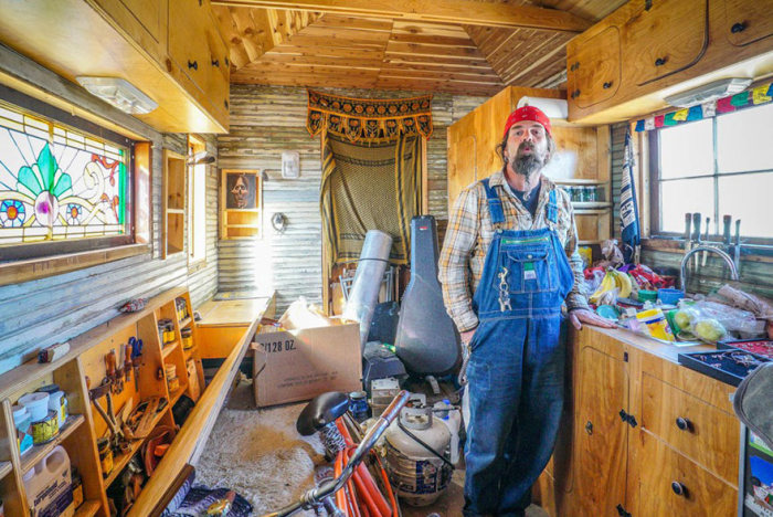 These People Live In Tiny Houses That Are Really Awesome (26 pics)