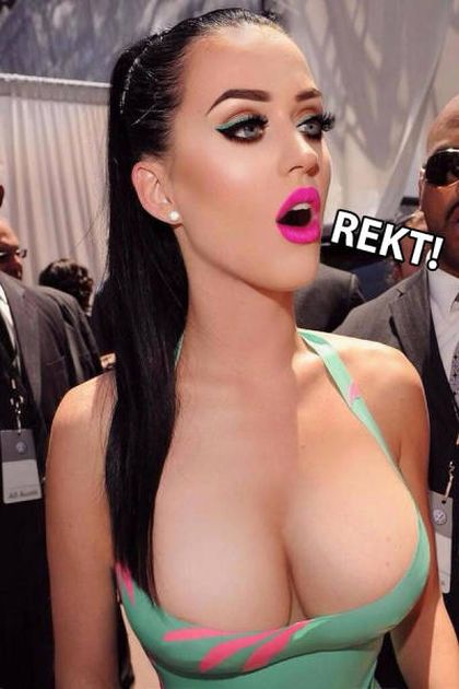 Katy Perry Answers Her Fan's Ex (3 pics)