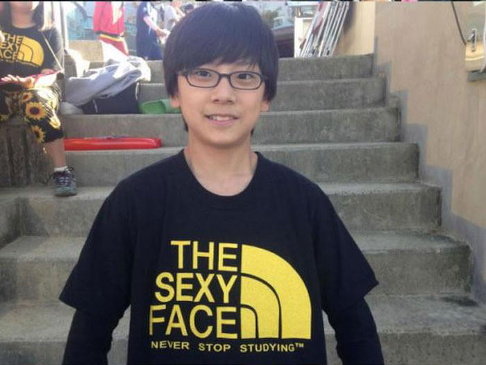 English T-Shirts In Asia (8 pics)