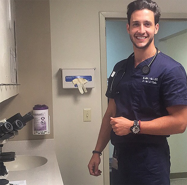 Hot Doctor Mike (20 pics)